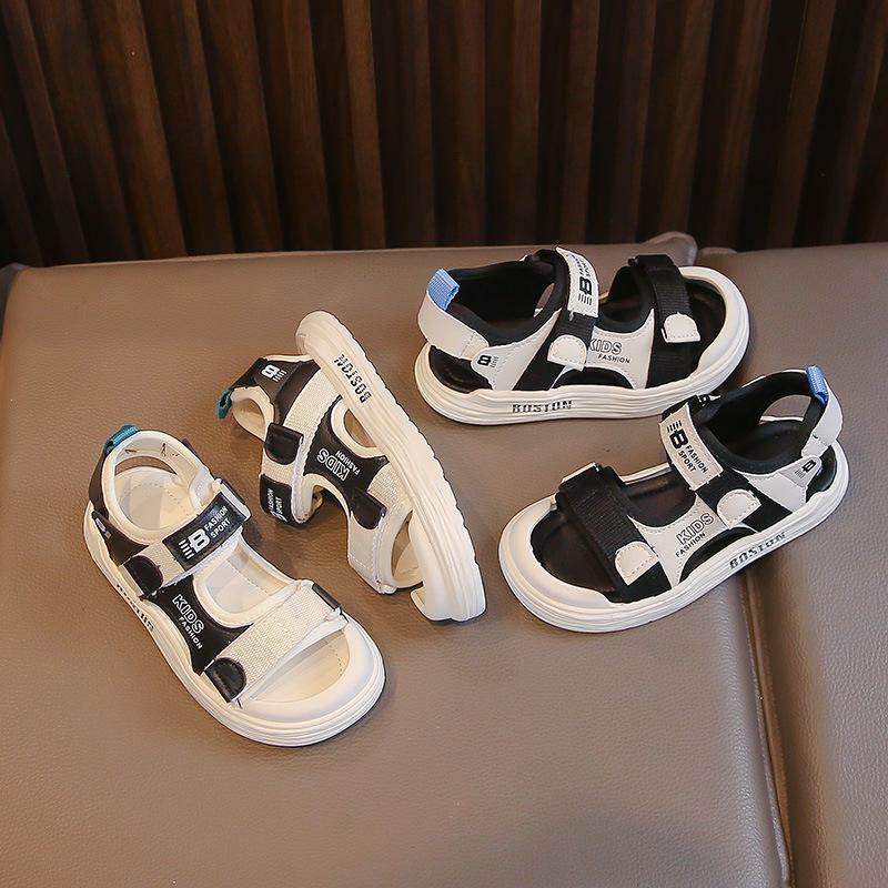 Sandali Chiusi per Bambini 2026: Scarpe da Spiaggia Estive per Ragazzi e Ragazze con Suola Morbida e Design Anti-Calcio