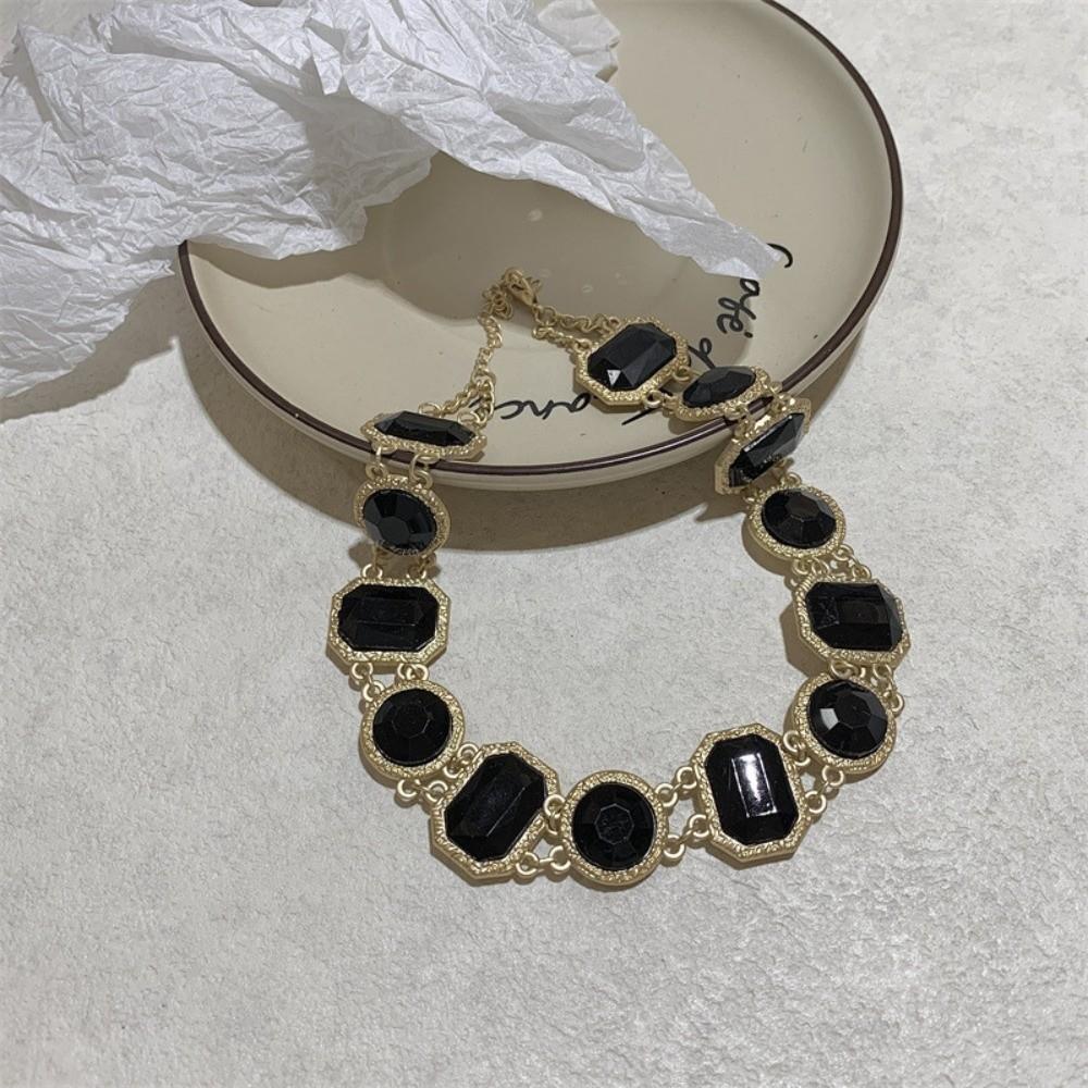 Collarbone Chain Retro Black Earrings Square Circular Dark Style Neck Chain Mourning
