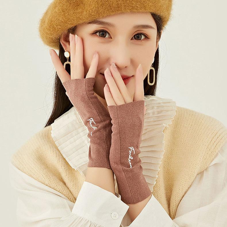 Rękawiczki rowerowe dla kobiet Nowe zimowe termiczne bez palców Outdoor Riding Typing Warm Half-Finger Gloves D174 Unisex High