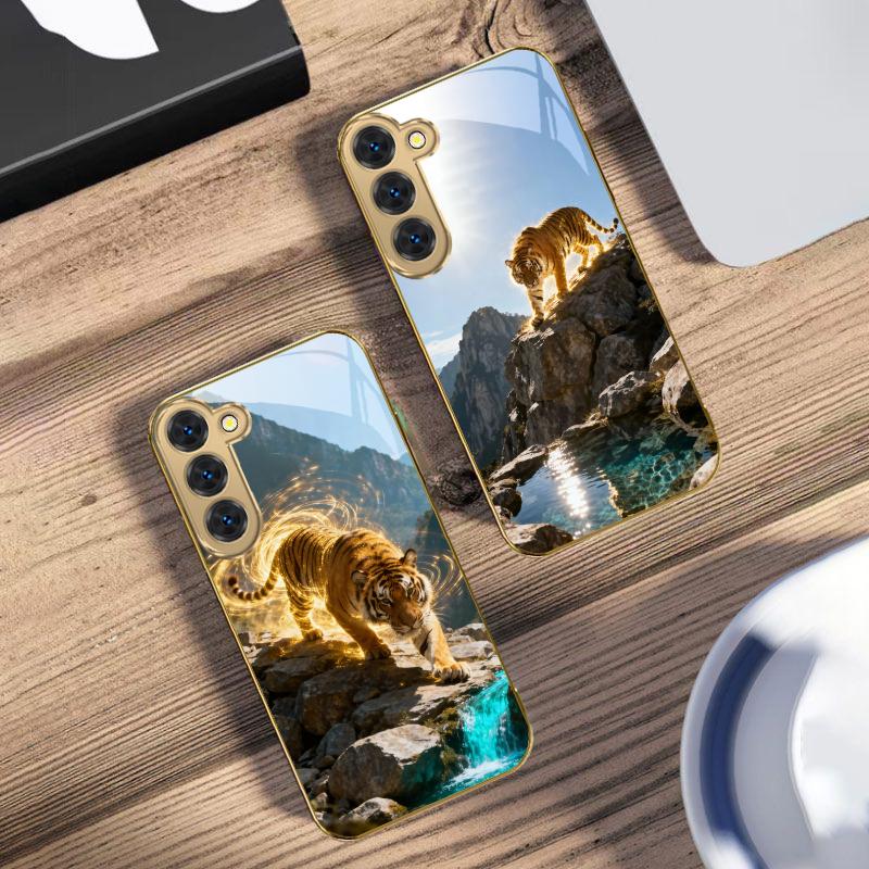 The Golden Noble Tiger For Samsung Galaxy S26 S20 FE S21 S22 S23 Plus S24 Ultra 25Ultra S21+ S9 S22 Golden glass phone case