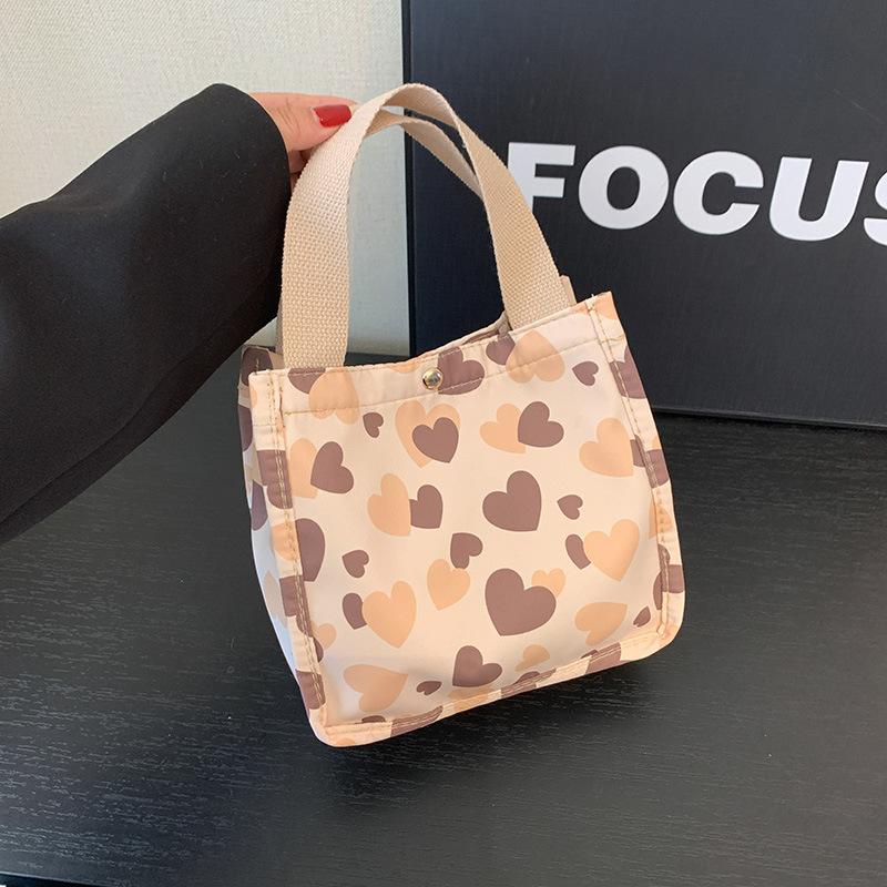 Large-capacity bag women's 2025 spring and summer new cute versatile shoulder bag love portable commuter tote bag