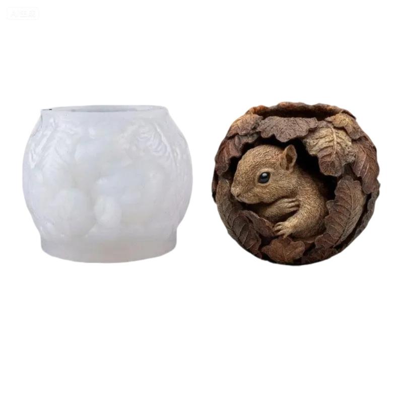Silicone Squirrel Candle Mould For Christmas Craft And Festival Home Decoration 1