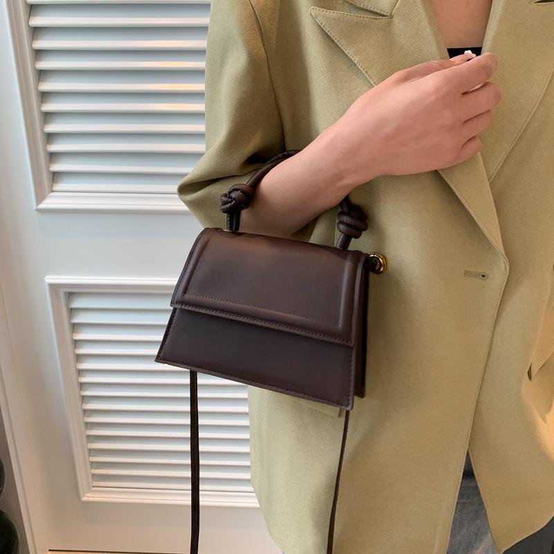 Personality trend handbag bag women's 2024 summer new foreign style texture small fresh shoulder messenger bag tide