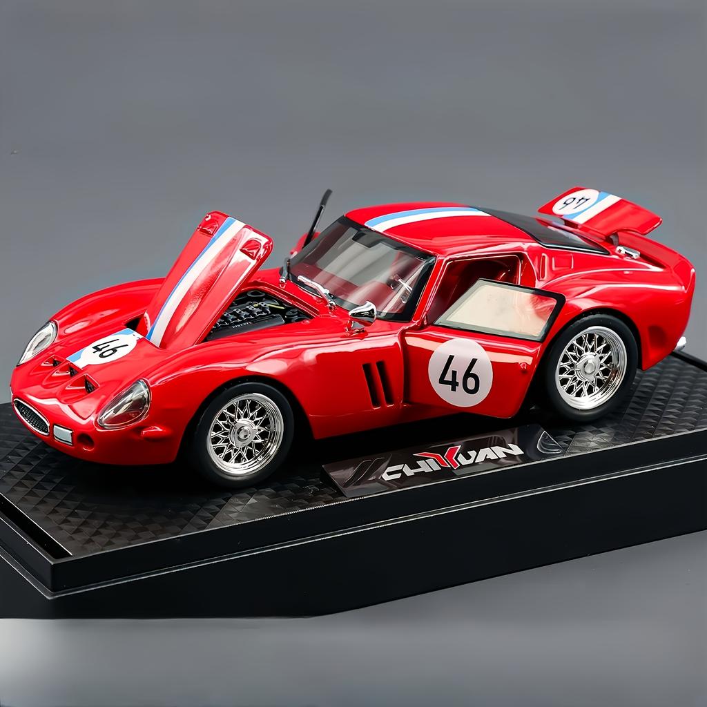 1:Escala 32 250 GTO Supercoche Modelo de Coche de Aleación Sonido y Luz Tire Hacia Atrás Juguete para Niños Coleccionables Regalo de Cumpleaños
