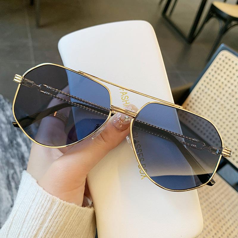 Non-polarized Fashion Men Polygonal Metal Double Beam Sunglasses New Trendy Personalized Men Driving Goggles Light Luxury Brand