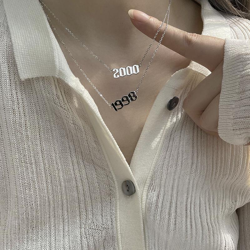 Edelstahl 1980-2021 Geburtsjahr Halsketten für Frauen Männer Choker Datumszahlen Anhänger Halskette Gedenkgeschenk