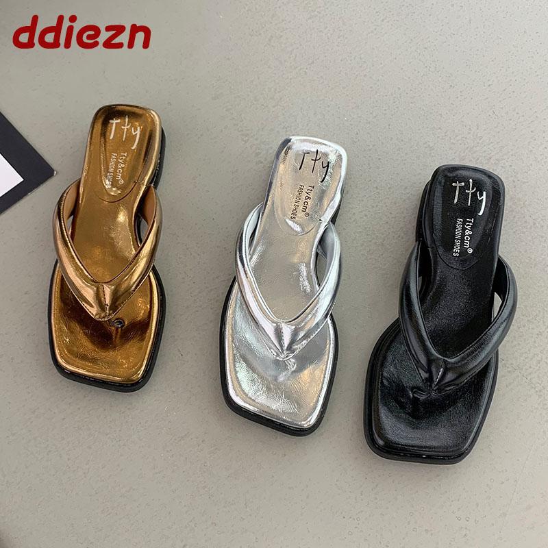 Fashion Fashion Summer Beach Flip flops Women Flats Slides Slippers Shoes Luxury Female Flats Slippers Sandals Shoes For Ladies