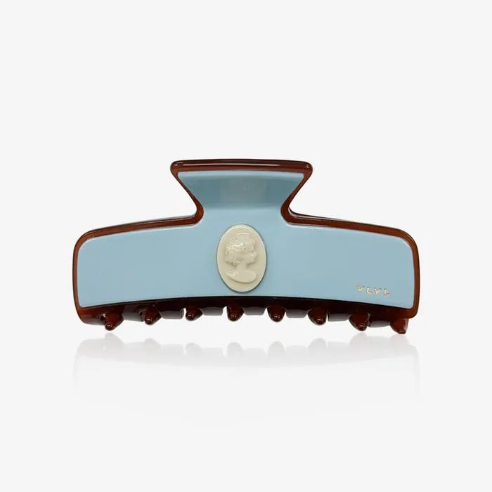 Cabinet Hair Claw, SUMMER