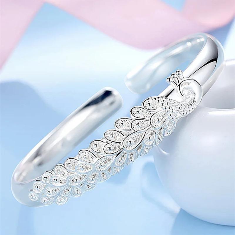 Silver Elegant Peacock Opening Screen Bracelet Bangles for Women Fashion Party Wedding Accessories Jewelry Gift CLE