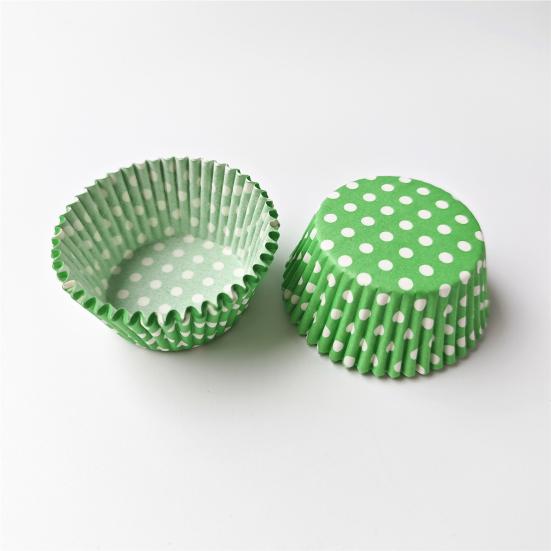 Food Grade Baking Paper 100PCS Disposable Cupcake Liners, Food-Grade Greaseproof Cups, Polka Liners Dot Print Standard Muffin Molds for Home