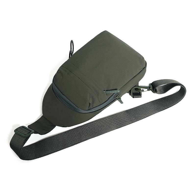 Outdoor Chest Bag Lightweight Large Capacity Shoulder Bag Commuter Crossbody Bag
