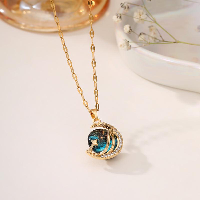 Titanium Steel Non-fading Necklace - European & American Style, Light Luxury, Versatile Korean Fashion, Perfect for Women and Girlfriend Gifts.