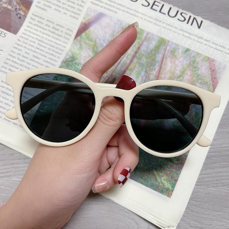 New Oval Rectangle Sunglasses Ladies Summer Beach Glasses Trendy Vintage Sun Glasses Eyewear Men Women'S Uv400 Travel Shades
