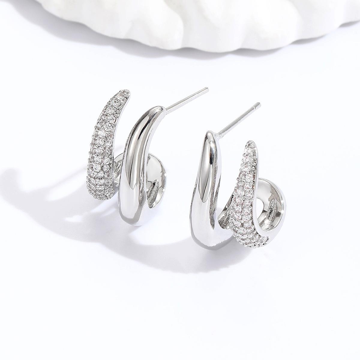 

New Personalized Cool Style Double Row Earrings with Anti Allergy and High-end Feel, Atmospheric Earrings серебряный