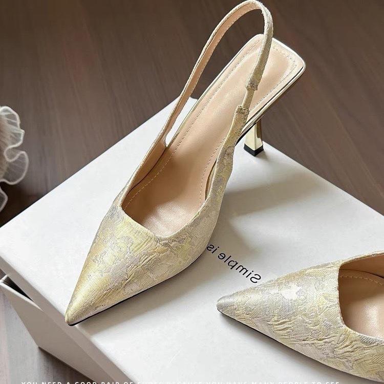 

French evening high-heeled retro pointed women s single shoes 2025 autumn new new Chinese bag head empty temperament single shoes 35