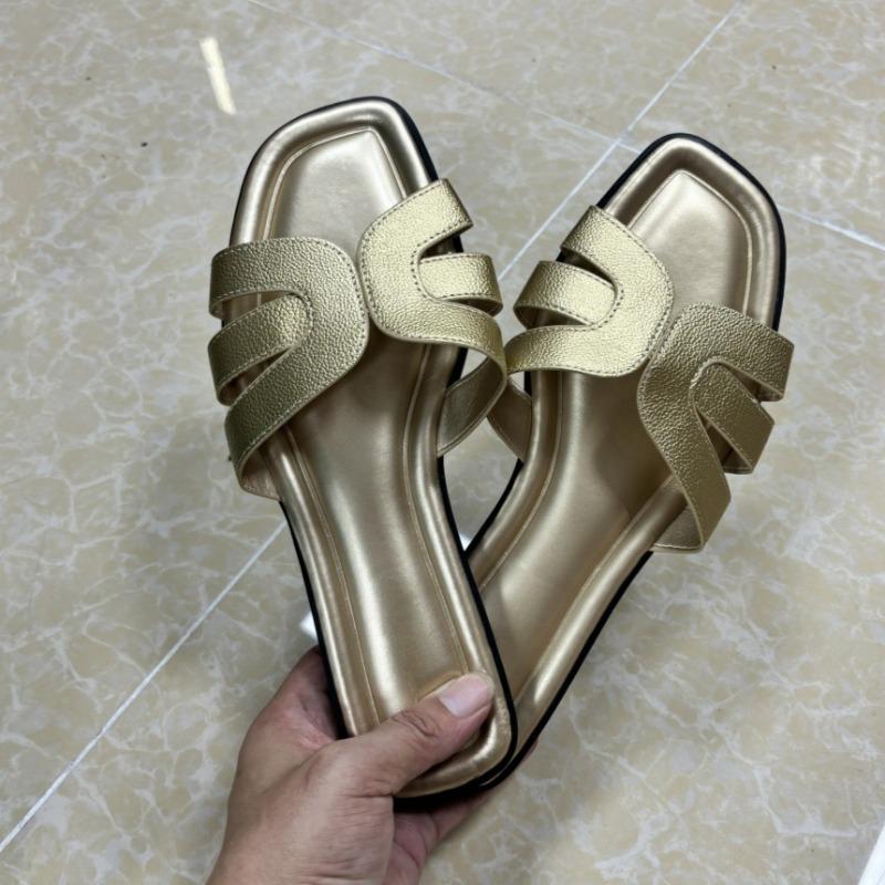Fashion Flat Bottom Summer Retro Women Slippers Cross Strap Design Vacation Beach Shoes Trend Brand Walking Soft Leisure Ladies Slides