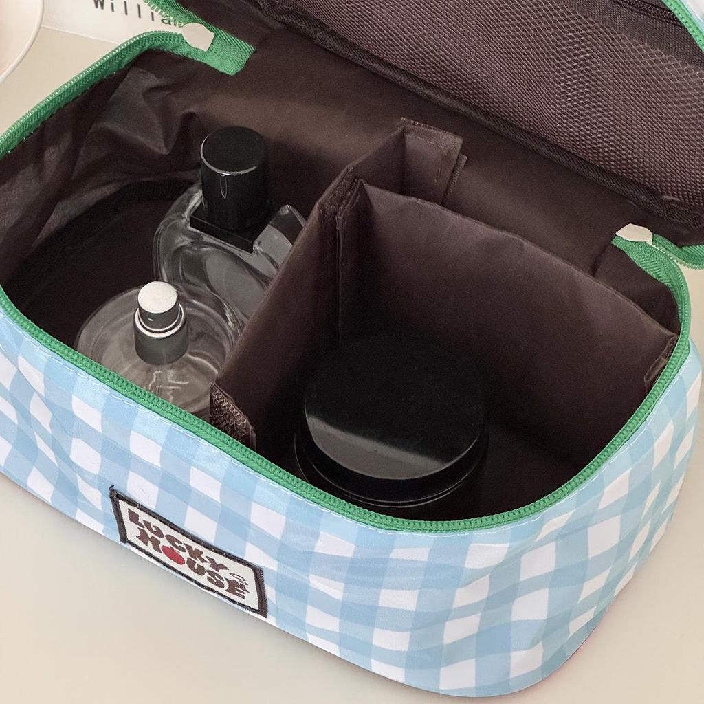 Korean Lucky Color Block Travel Makeup Bag, Large-Capacity, Water-Resistant Toiletry Organizer.