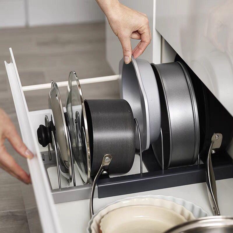 Retractable Stainless Steel Kitchen Organizer: Multifunctional Pot Lid & Cutting Board Rack