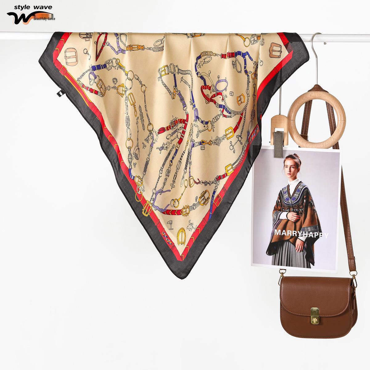 Women s All-Season Retro Chain Print Faux Silk Scarf 70x70 CM