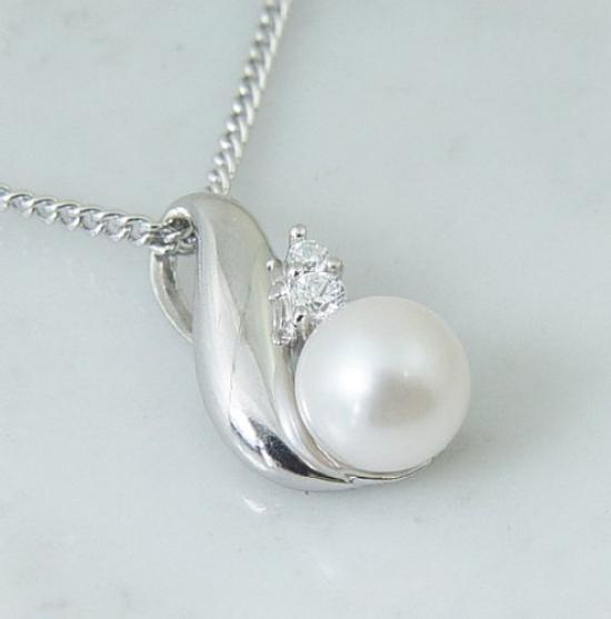 [Your and My Jewelry Box] SV Akoya Japanese Pearl Pendant - Approx. 6.0mm up [June Birthstone] Made in Japan [Gift Wrapped]