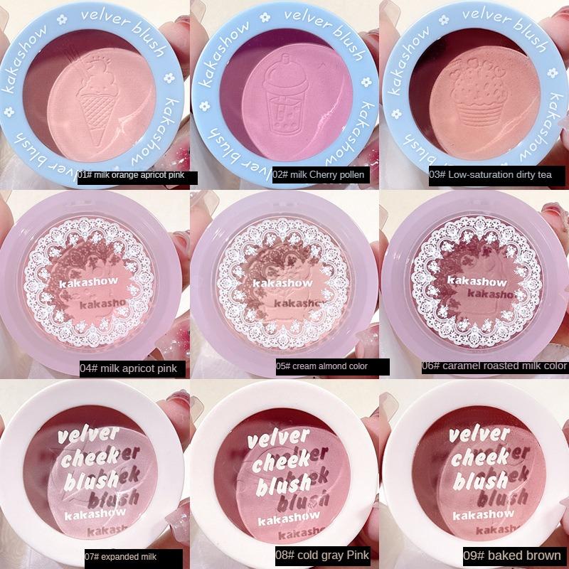 Velvet Blush Nine Colours Kolekcja wiosenna Rozświetlający cień do powiek w kolorze Ambience