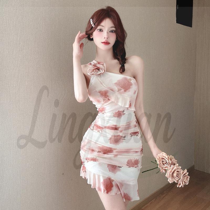 Chic Floral One-Shoulder Lace Dress - Off-the-Shoulder, Hip-Hugging, Sleeveless Design Large
