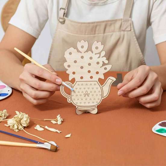 Home Soft Furnishing Wooden Teapot Shape Flower Holder, Natural Wood Floral Display Stand, DIY Hand Painted Art Blank Vase Decor for Artificial