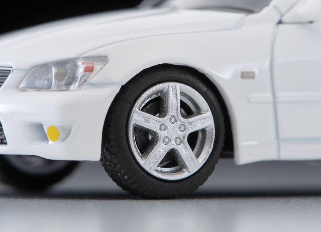 TOMYTEC Tomica Limited Vintage Neo Toyota Altezza RS200 Z Edition Weiß Modell 2002 Fertigprodukt 334569 LV-N227c