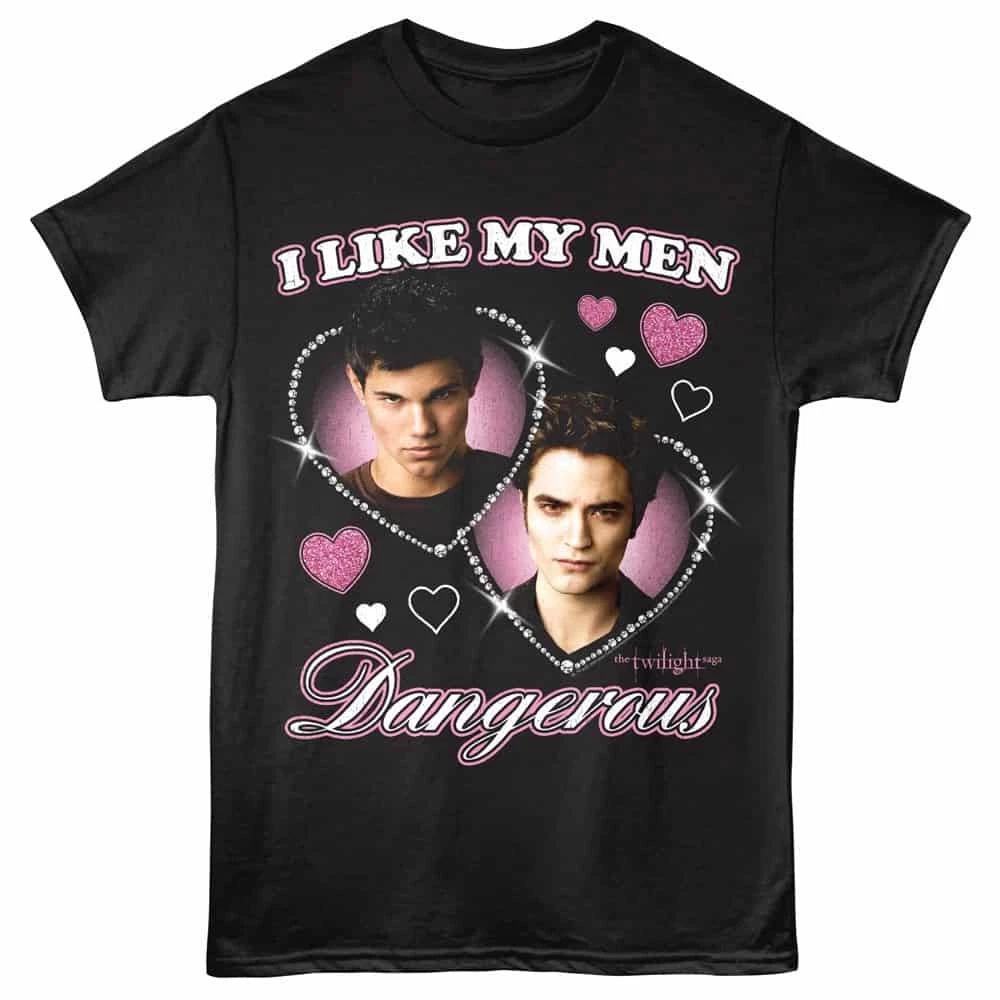 Twilight I Like my Men Dangerous Men s T Shirt M