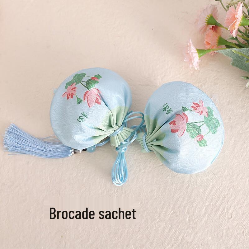 

Chinese Style Tassel Sachet Pouch