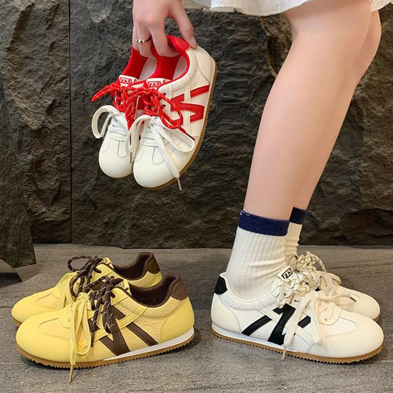 Fashion Autumn Korean Mix Color Sports Shoes Women 2025 Outdoor Non Slip Light Weight Sneakers Woman Lace Up Vulcanize Shoes Female