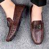 Męskie buty moda skórzana czapka buty miękka podeszwa buty do jazdy na jednym pedale męskie casualowe skórzane buty klasyczne mokasyny