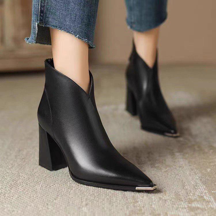 Women's 2025 Autumn/Winter French Style Velvet Chunky Heel Pointed Toe Martin Boots