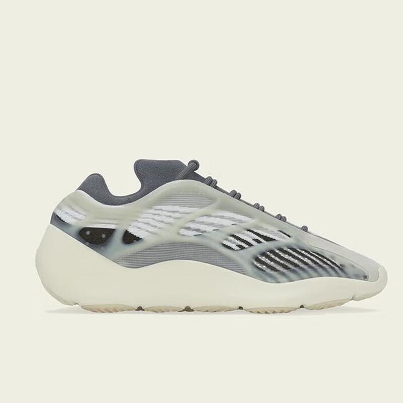 

Adidas YZY 700 V3 Casual Shoes 36.5