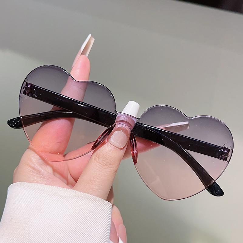 1/7 Pcs Rimless Heart Shaped Kids Sunglasses New Gradient Multi-color Children Sun Glasses Ins Stylish Design Cute Decor Shades