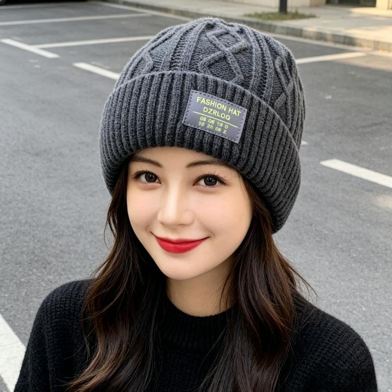 Autumn and Winter Hats Women's Fashion Versatile Ear Protectors Pullover Hats Show a Small Face Outdoor Cold-proof Plush Warm Knitted Wool Hats