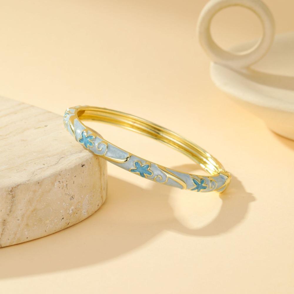 Fresh and Sweet Oil Drop Bracelet Five-Petal Flower Enamel Dropped Glaze Bangle  Minimalist Jewelry