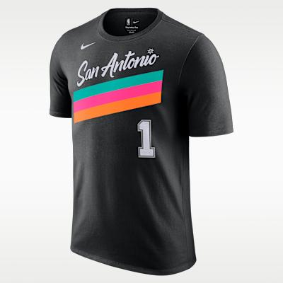 Nike ESSENTIALS City Edition T Shirt Men s S