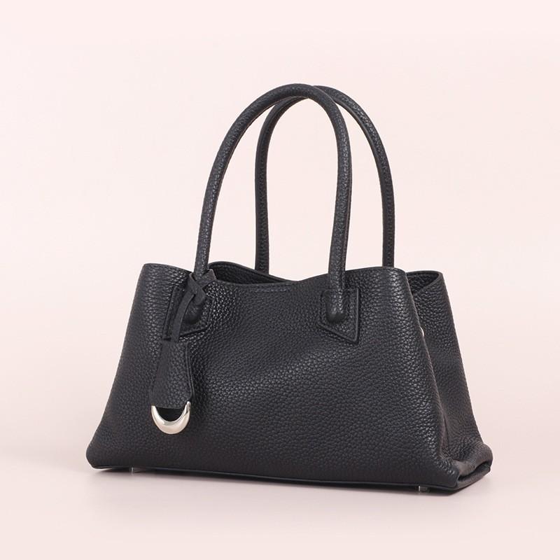 

2026 New Leather Simple Portable Pillow Bag Fashionable All-matching Commuter One-shoulder Crossbody High-end Feeling 21x11x15cm