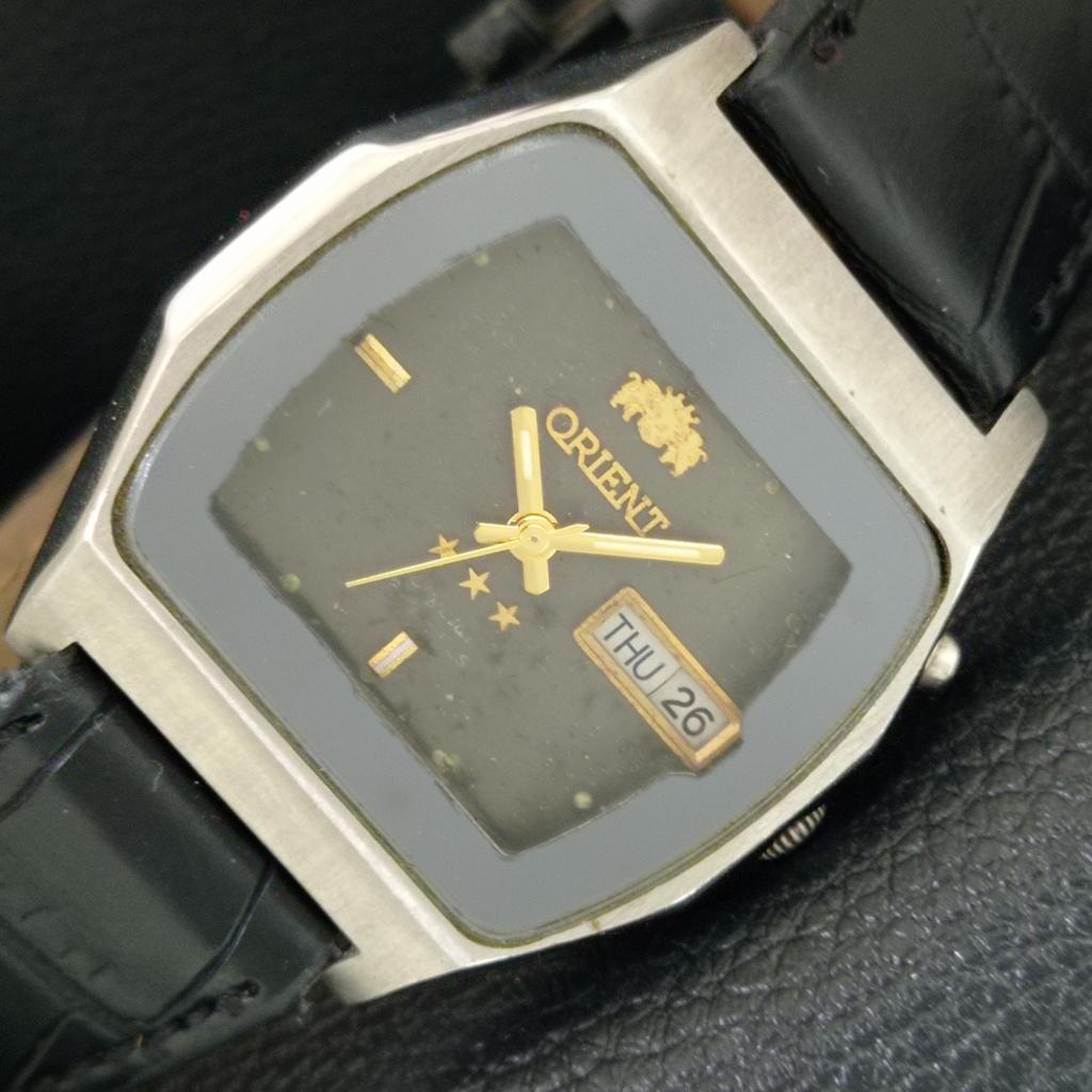 AUTOMATIC 46941 VINTAGE ORIENT CRYSTAL JAPAN MENS ORIGINAL DIAL WATCH a704893-1
