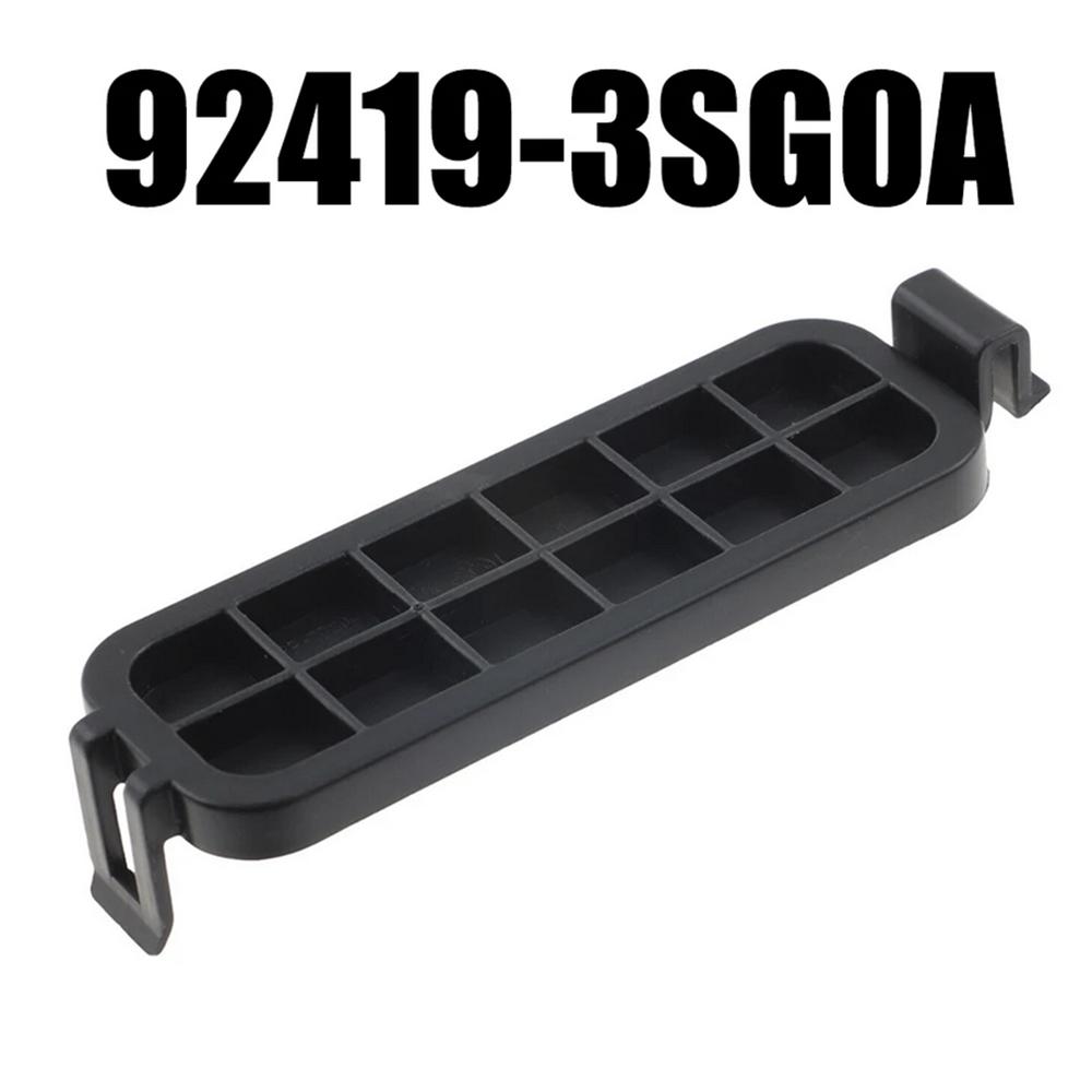 Cabin Air Filter Cover For 13-18 Nissan Sentra 1.8L 1.6L 92419-3SG0A 924193SG0A