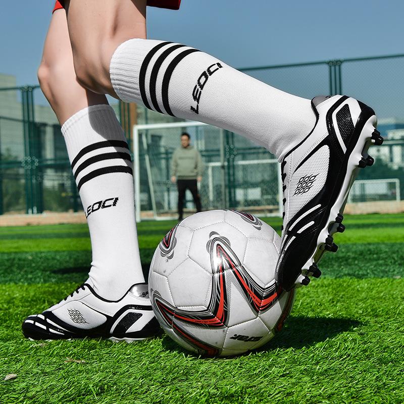 Primary and secondary school students training football shoes children men's nails broken C men's and women's AG short broken long football shoes