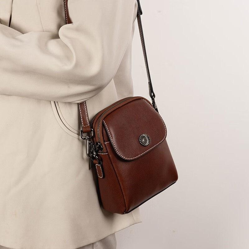 2025 New Genuine Leather Vertical Crossbody Bag for Women - Versatile, Multi-Layer, Fashionable, High-End Phone Bag