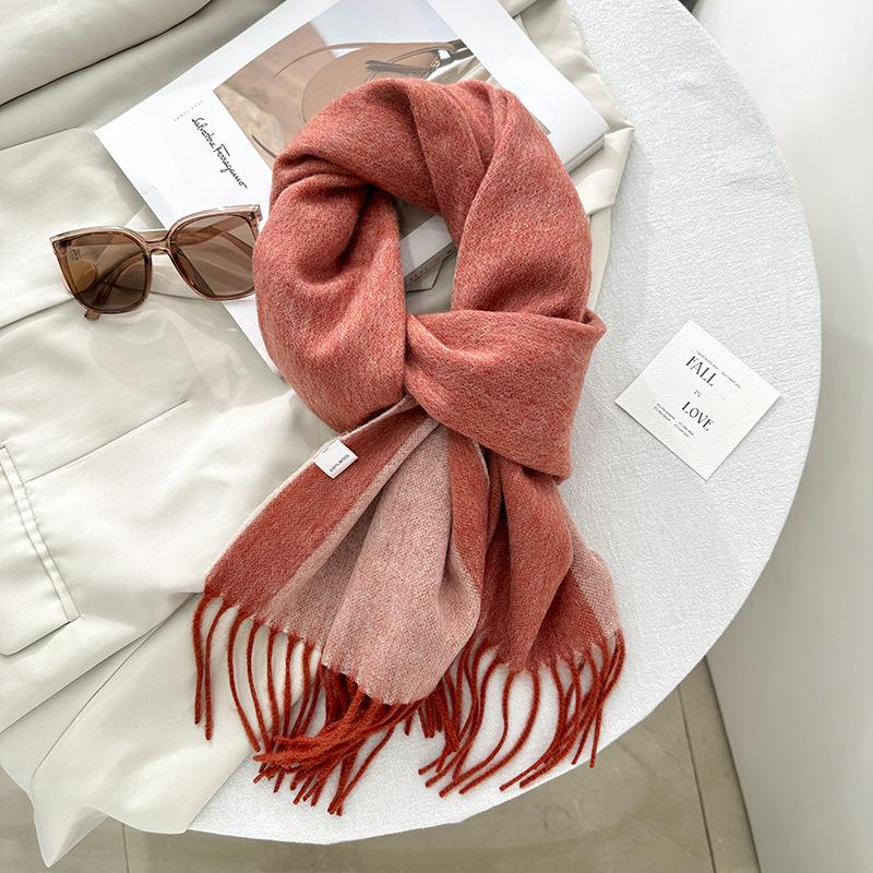 Creative and simple two-color double-sided design feeling warm wool scarf autumn and winter women's high-end feeling elegant temperament shawl