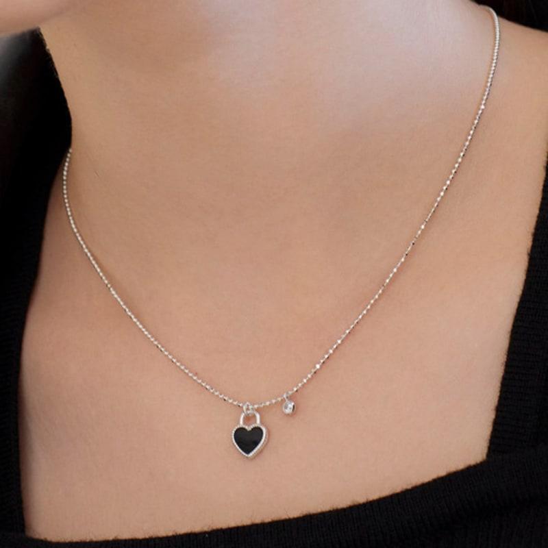 dmoment (925 silver) Nocturne black heart necklace