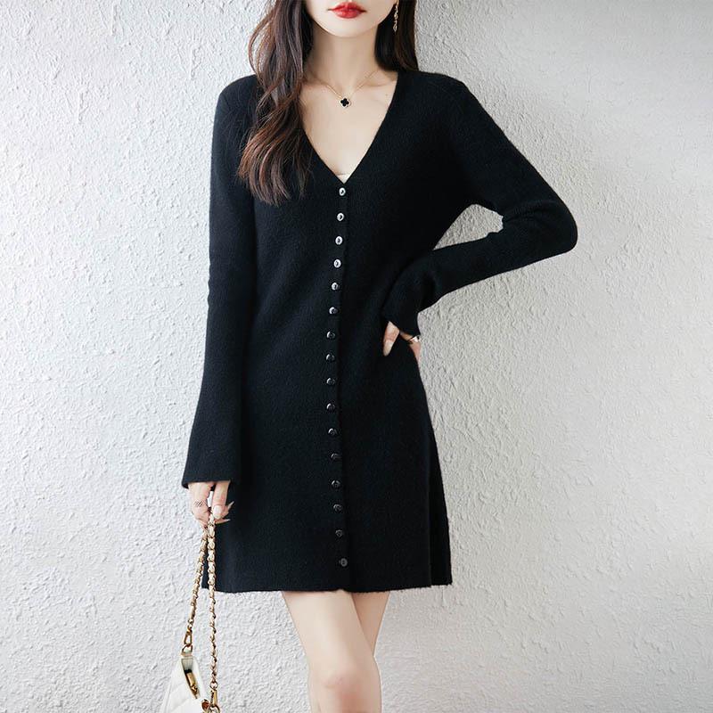 25 Early Autumn Women's V-neck Slim Knit Dress: Waist-cinching A-line Skirt with Long Sleeves and Multi-button Detail.