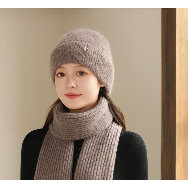 Outdoor Hat for Women In Autumn and Winter Fashionable and Versatile Plus Velvet Mom Hat Casual Cold Proof Woolen Hat  Neck Warm Suit