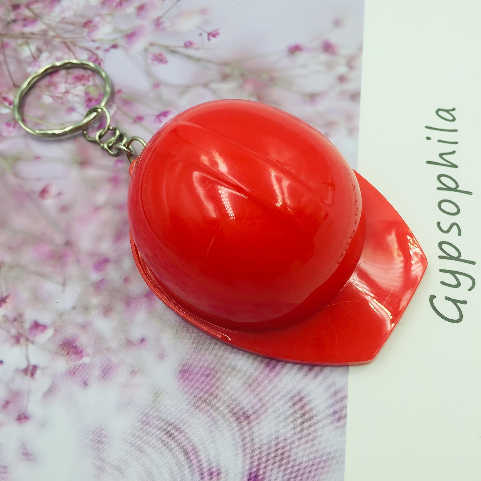 

Safety Helmet Keychain with Bottle Opener, Street Style, Plastic Material, Suitable for Backpacks And Keys, Suitable for Daily Use, Festivals