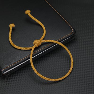 Braceletes – Pulseiras entrelaçadas