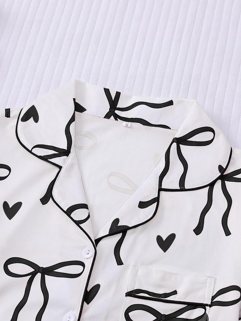 Set Pigiama con Stampa Fiocco e Revers: Completo Estivo a Maniche Corte e Pantaloncini Larghi da Donna
